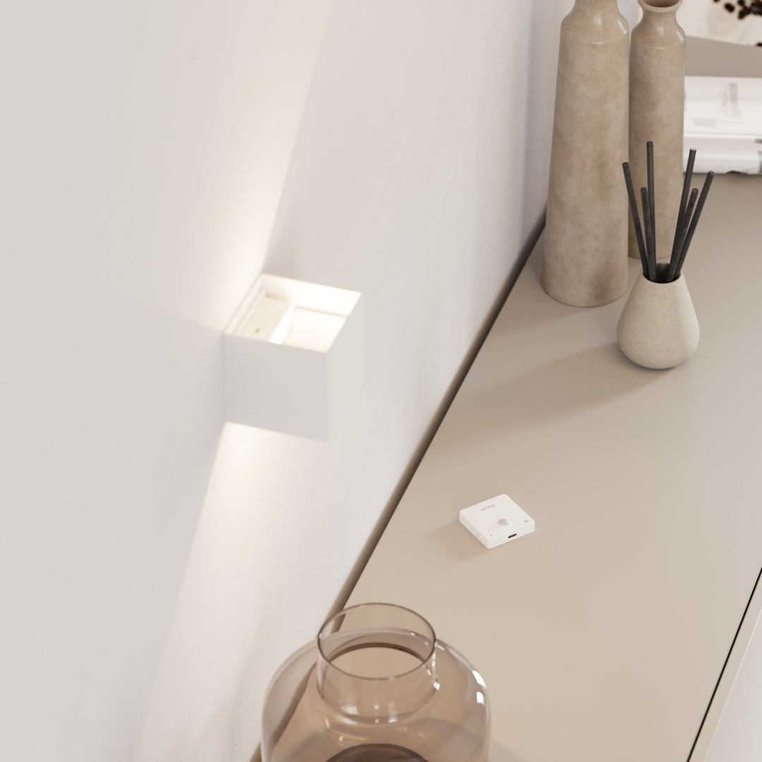 XENA — Applique murale LED à volets orientables