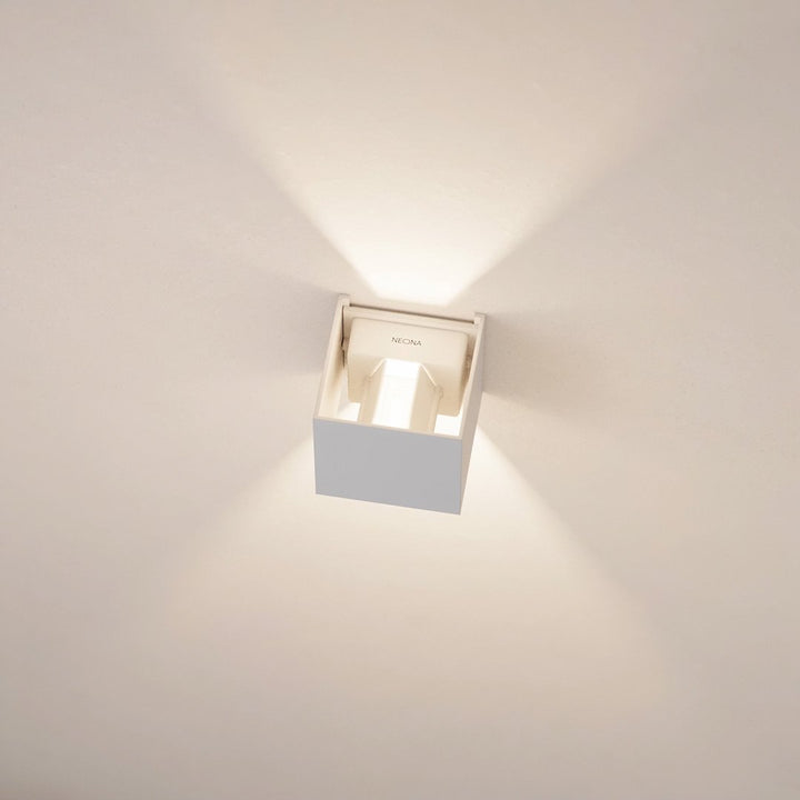 XENA — Applique murale LED à volets orientables