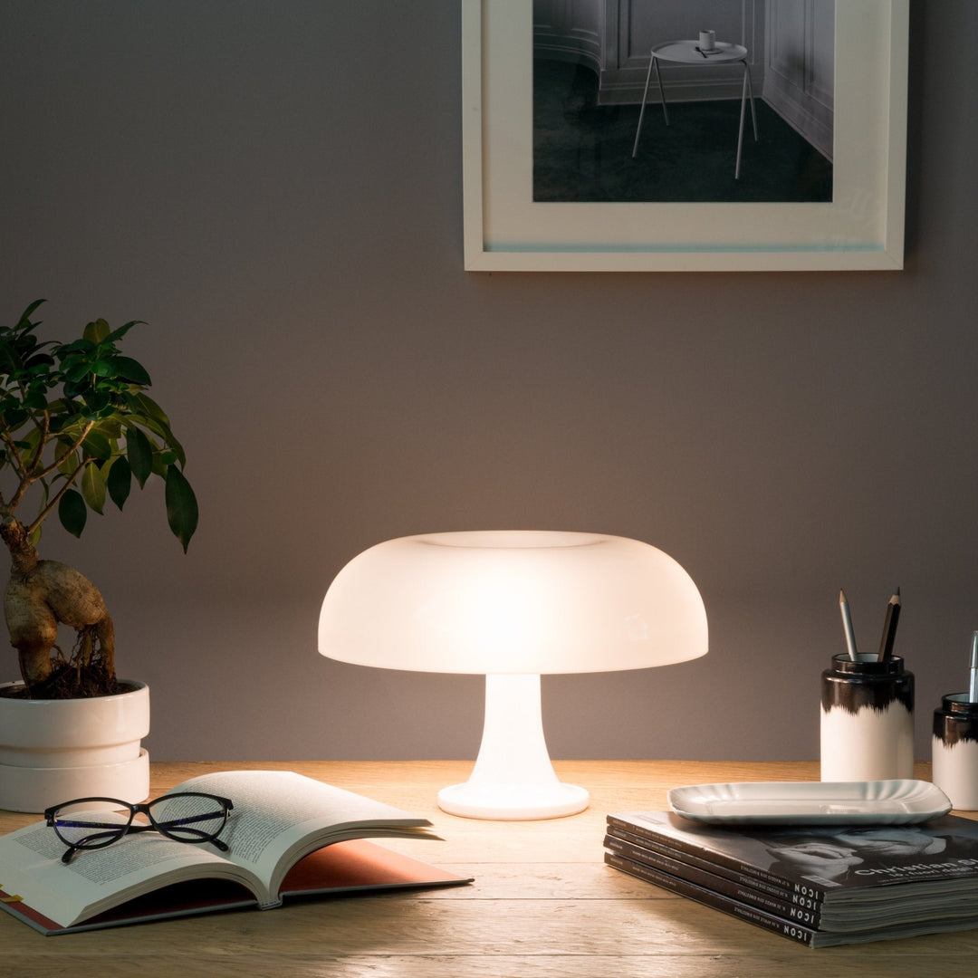 Lampe à poser blanche Nessino 22,3 x 32 cm - Artemide