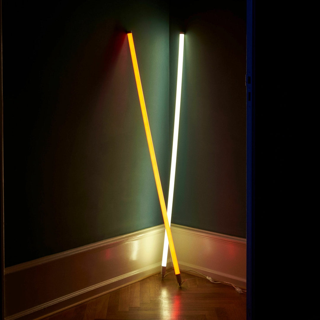 Néon tube LED blanc chaud 150 cm Neon - HAY
