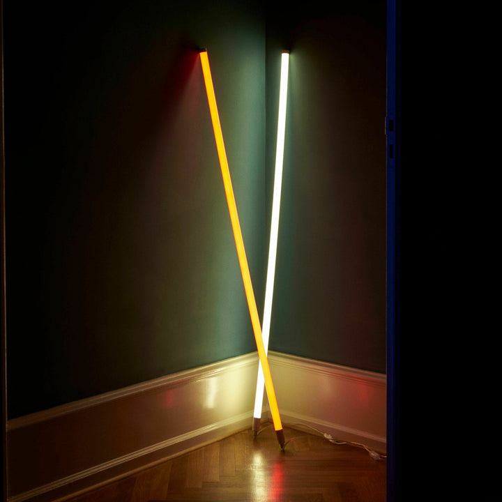 Néon tube LED blanc chaud 150 cm Neon - HAY