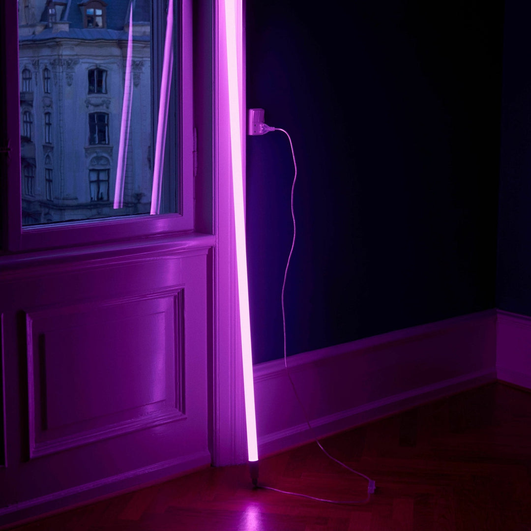 Néon tube LED rose 150 cm Neon - HAY