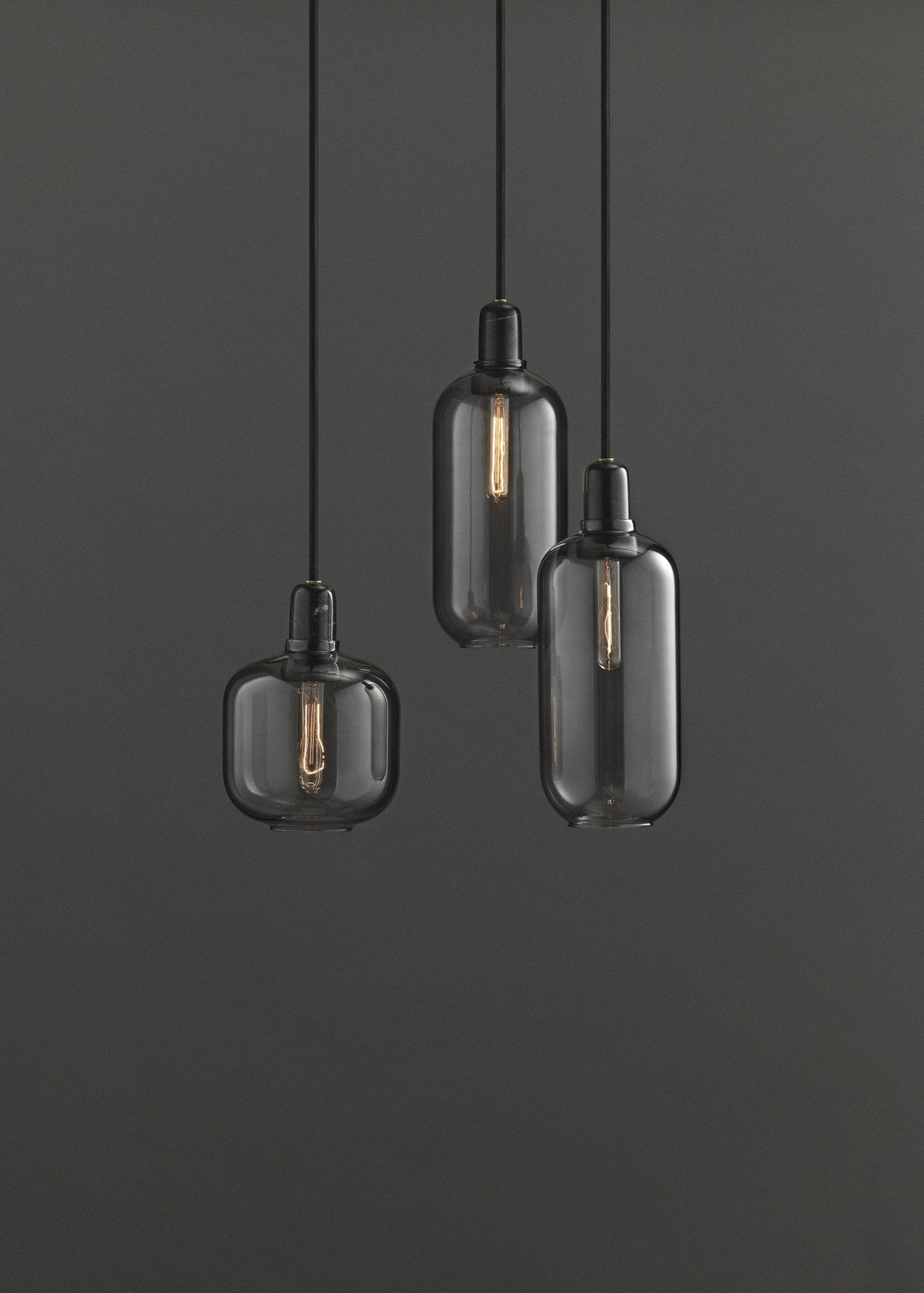 Suspension en marbre noir et verre fumé 17 cm Amp Smoke - Normann Copenhagen