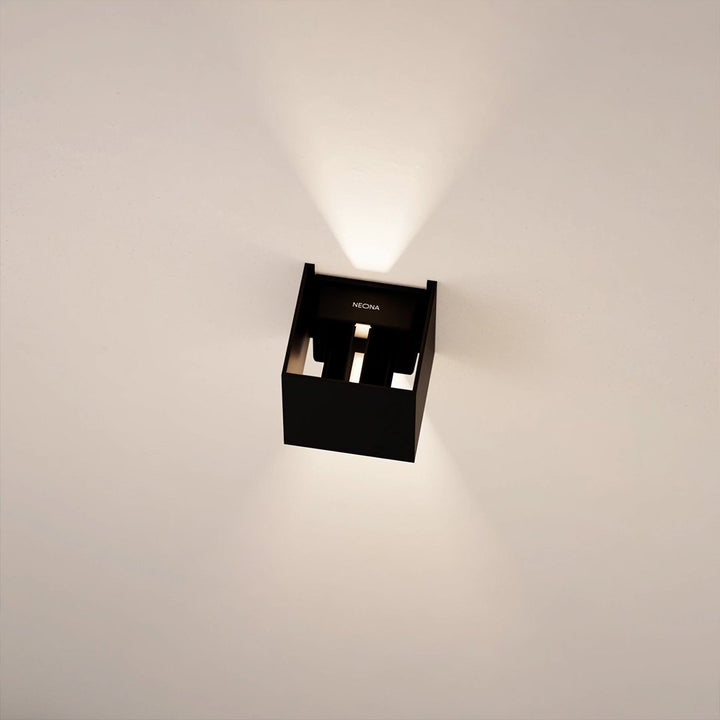 XENA — Applique murale LED à volets orientables
